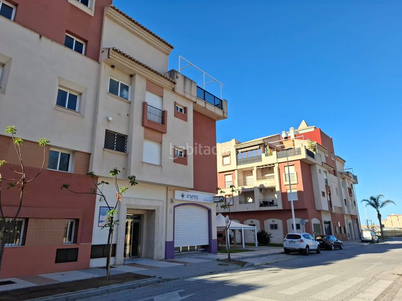 Foto a930841c-68ab-4d53-be78-cdc9d8770f07. Piso magnífico piso en venta en calahonda con cochera en Motril