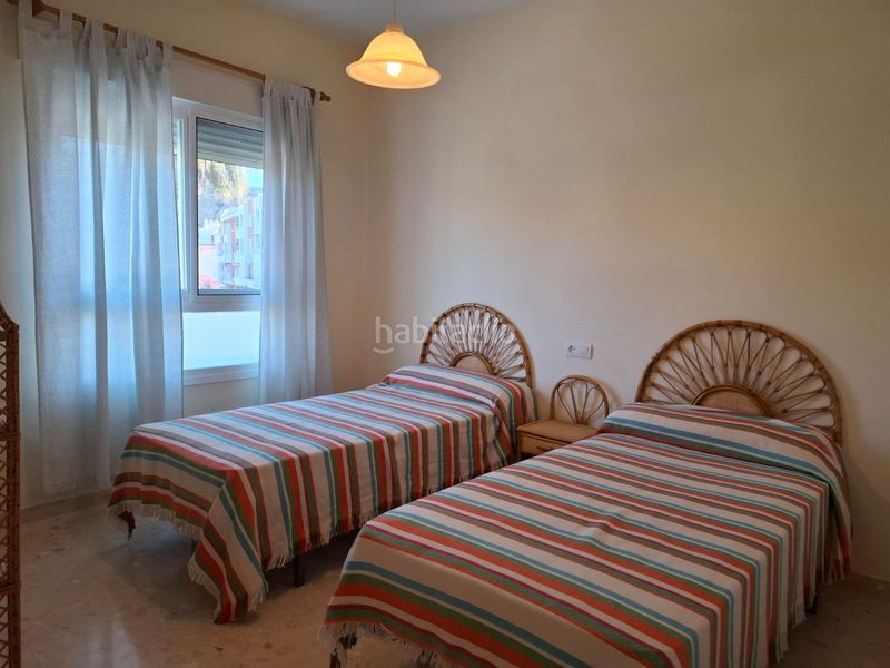 Foto c402ae4d-7984-46b2-9871-869d968d0a02. Piso magnífico piso en venta en calahonda con cochera en Motril