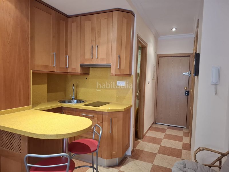 Foto 1e8bdf77-cccb-44de-9390-2d0148a271d7. Estudi a Torrenueva Motril