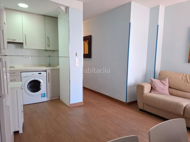 Foto 9f05917f-1fba-4499-af02-21a4ed115020. Estudi a Torrenueva Motril