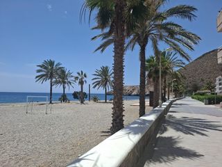 Etagenwohnung  Calle virgen de loreto 12. Vivienda en planta baja junto al mar