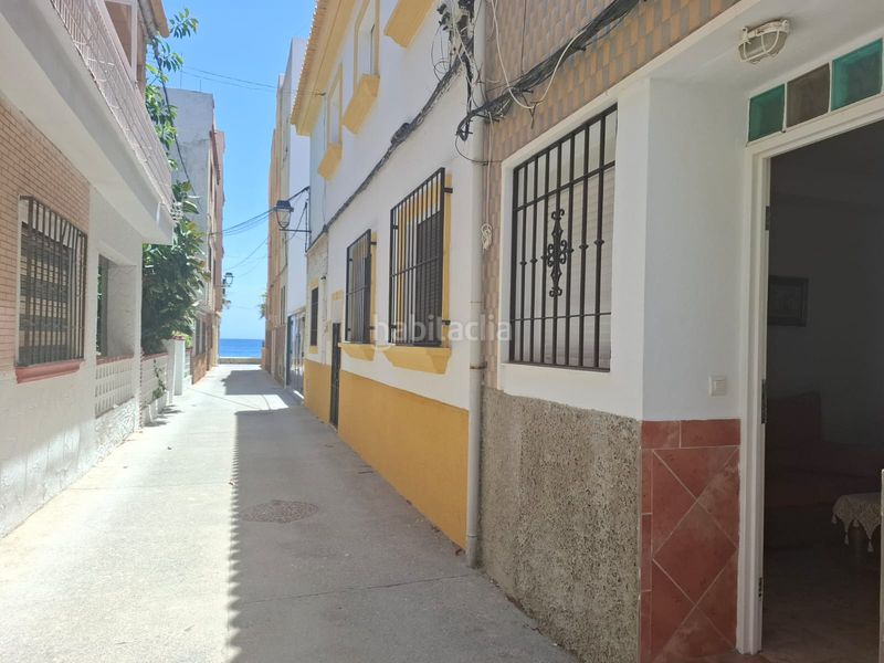 Foto bb8ace43-9e99-49cf-a5a0-e8c98d056af9. Pis a calle virgen de loreto 12 a Castell de Ferro