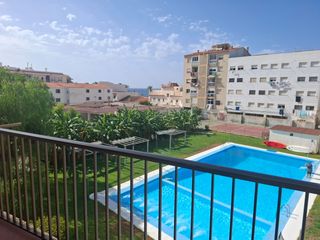 Pis a Carretera de almería 122. ¡nuevo precio! 3 dormitorios en segunda línea de playa, terraza,