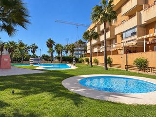 Appartamento in Torrenueva. En venta piso+cochera+piscina+terraza