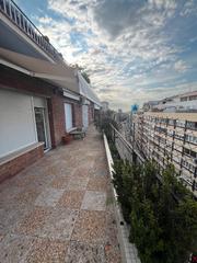 Location Attique  Carrer de balmes. Luminoso y soleado con gran terraza 38 m2 a dos vientos