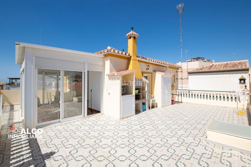 Foto 02c012e2-b091-4e44-8249-5214bd45445c. Chalet mit parking in Urbanización Santa Rosa Torrox