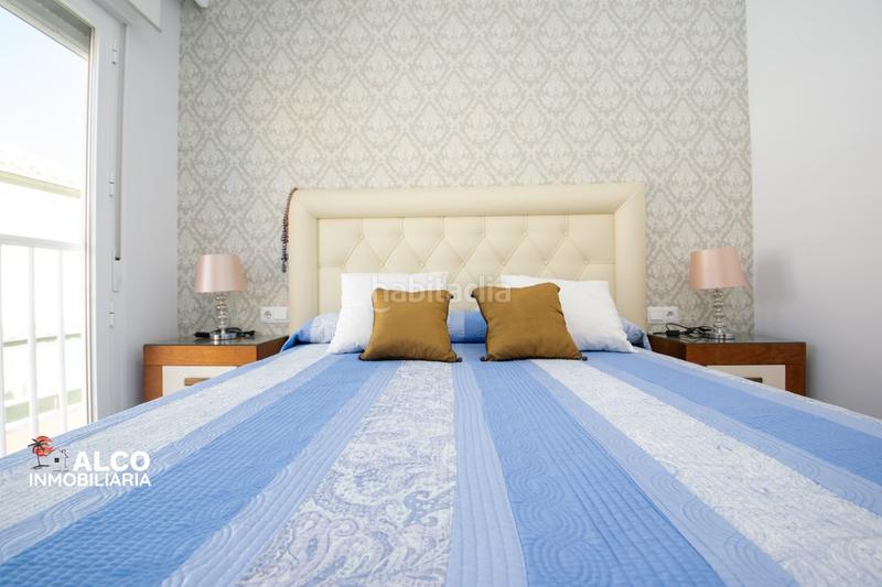 Foto 06fcad40-eb3d-4613-be1e-66f6c51a919e. Chalet mit parking in Urbanización Santa Rosa Torrox