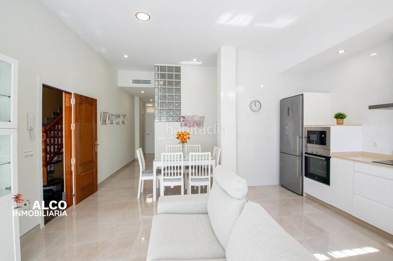 Foto 5b64b66b-aa21-4253-8ec2-7dbb7b589c65. Chalet mit parking in Urbanización Santa Rosa Torrox