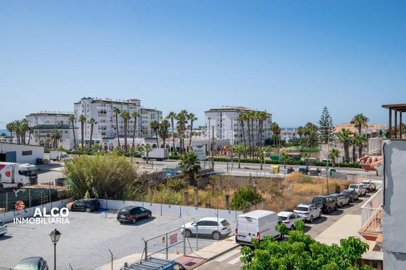 Foto 5cf66883-d5d8-42f2-b45f-8ee14116da24. Chalet mit parking in Urbanización Santa Rosa Torrox