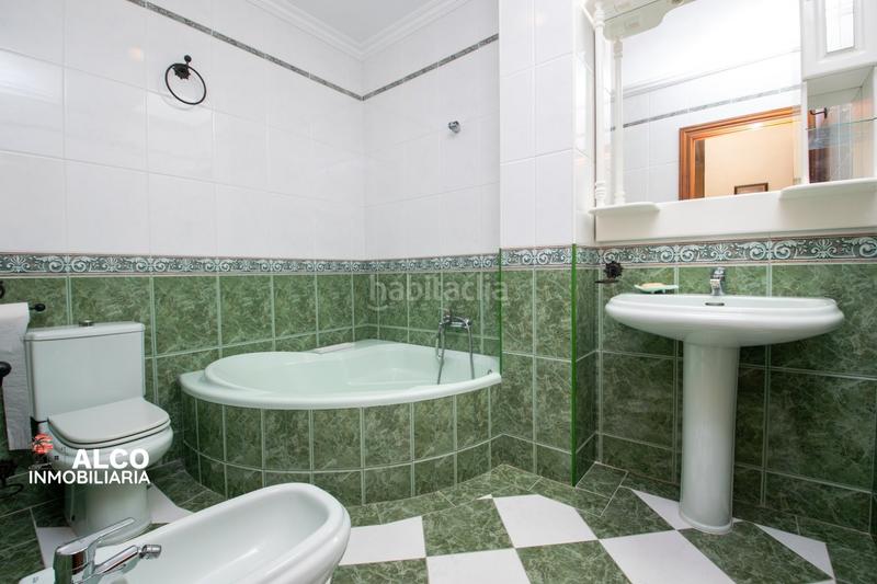 Foto 6b028ffb-eb44-4e01-88a1-0c55372f59c0. Chalet mit parking in Urbanización Santa Rosa Torrox