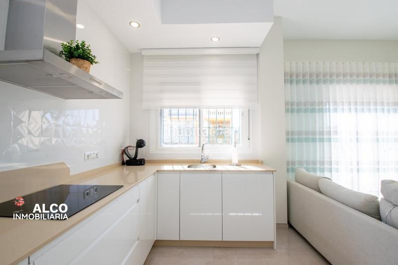 Foto 87d907ac-e856-461d-a3c6-9085b46e2fc3. Chalet mit parking in Urbanización Santa Rosa Torrox