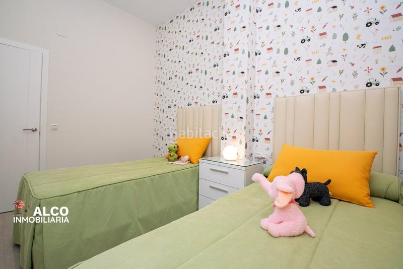 Foto 8eb360ec-ac0e-4a69-8770-7c425142abb3. Chalet mit parking in Urbanización Santa Rosa Torrox