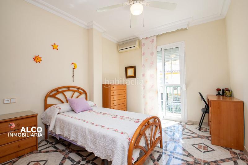 Foto e38d6610-7cc7-4cea-8319-2e87b2f696f8. Chalet mit parking in Urbanización Santa Rosa Torrox