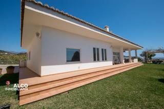 Xalet en Centro Internacional. Chalet en torrox costa, mlaga costa del sol ubicado en el resid