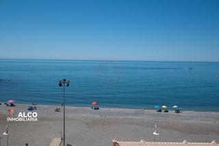 Pis a Algarrobo Costa. Frontal al mar en primerísima línea en algarrobo costavivienda e