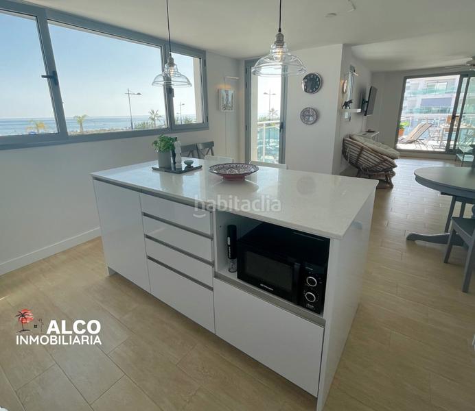 Foto f4b7ba56-3b42-46b4-a8f9-8f56bf0fbcd0. Piso frontal en urbanización las dunas características generales4 habitaciones2 bañosterraza de 33 m2107 m2 interioraparcamiento subter en Torrox