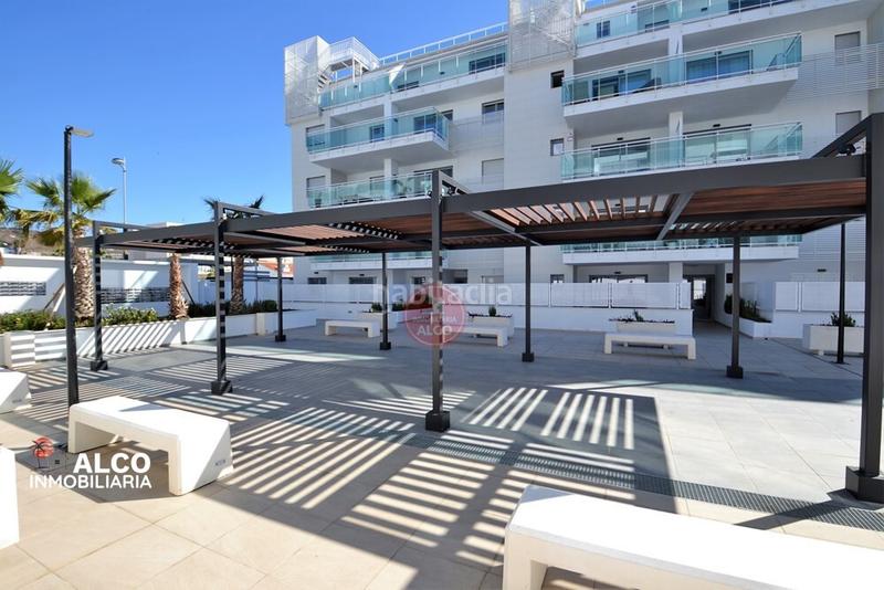 Foto fe0b5fd4-a40d-4d9c-9bb5-2e79b18bf349. Piso frontal en urbanización las dunas características generales4 habitaciones2 bañosterraza de 33 m2107 m2 interioraparcamiento subter en Torrox