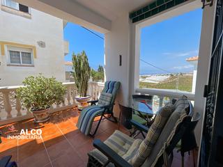 Chalet en Urbanización Santa Rosa. Chalet en torrox costa, a poca distancia de la playacaracterísti