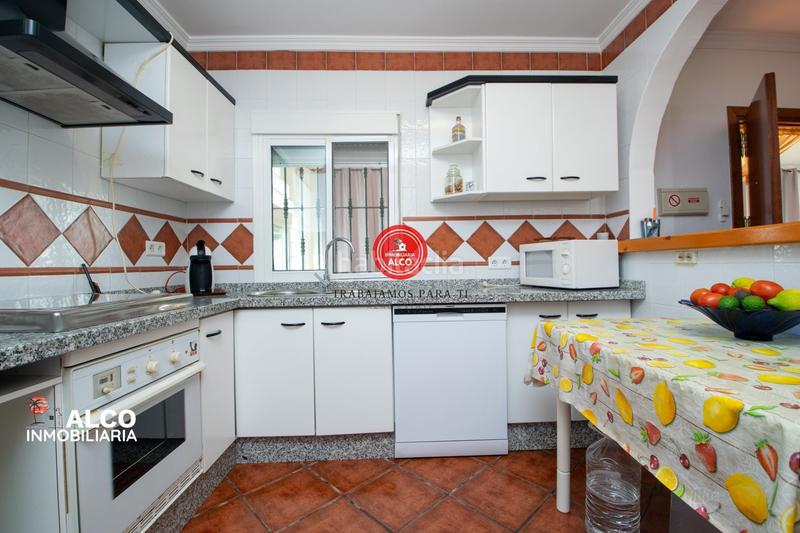 Foto 559cb0bd-1ca0-49e7-891f-4e6e55da1599. Chalet  vélez málaga características generales superficie total 5740 m terraza cocina completa dormitorios 3 baños 1 zo en Lagos