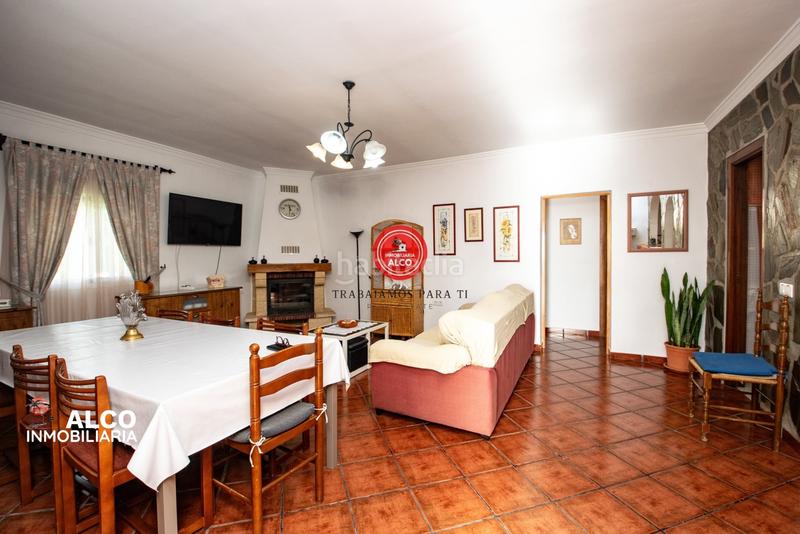 Foto 93e1f322-d566-46db-81cd-e158aa90cdb8. Chalet  vélez málaga características generales superficie total 5740 m terraza cocina completa dormitorios 3 baños 1 zo en Lagos