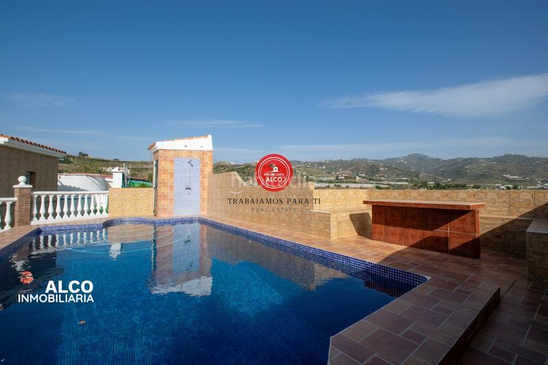 Foto bdc97006-ec4d-4910-b927-11cf4f2086e1. Chalet  vélez málaga características generales superficie total 5740 m terraza cocina completa dormitorios 3 baños 1 zo en Lagos