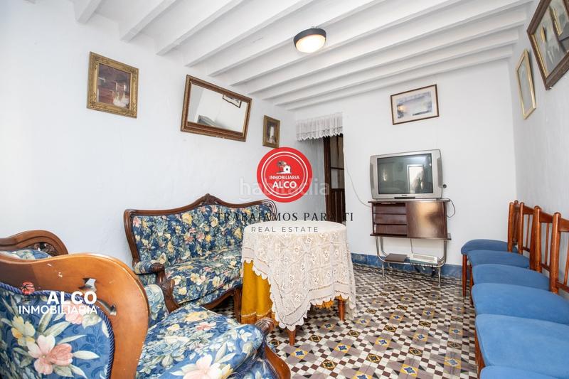 Foto bb54aae0-5139-4105-a198-bb0eddabeb18. Casa  en competate presentamos esta encantadora casa , situada a tan solo 50 metros de una zona de aparcamiento y en una en Cómpeta