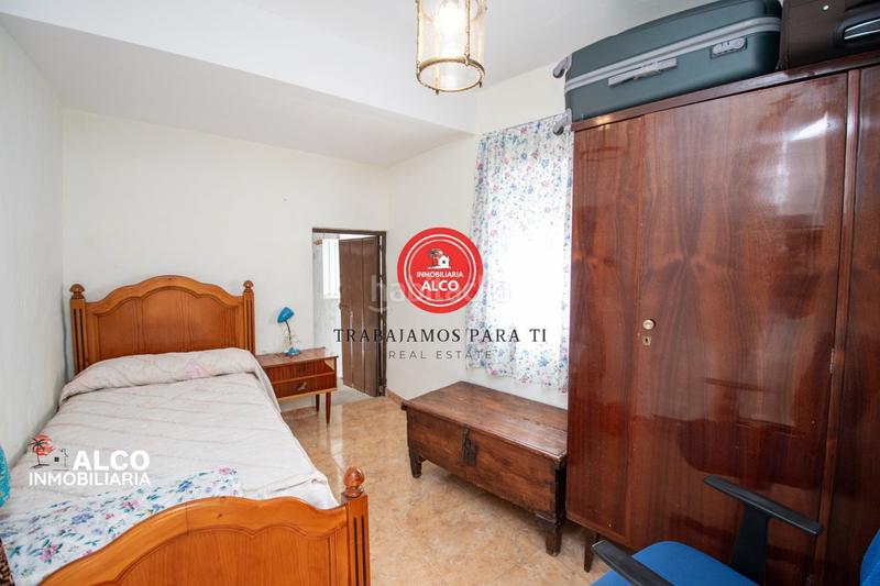 Foto c92f67d2-bbc2-47d2-ae9c-7041c3764053. Casa  en competate presentamos esta encantadora casa , situada a tan solo 50 metros de una zona de aparcamiento y en una en Cómpeta