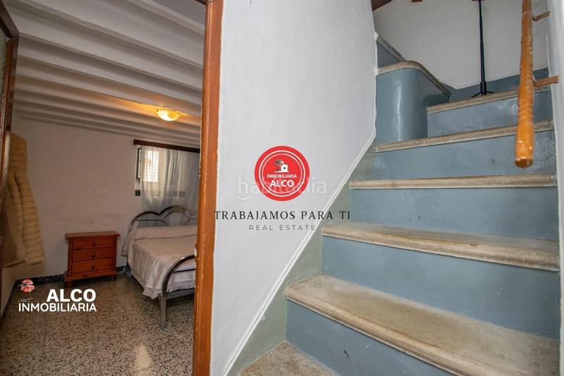 Foto ede97aa9-3a99-4cd9-ba56-9222cb345e10. Casa  en competate presentamos esta encantadora casa , situada a tan solo 50 metros de una zona de aparcamiento y en una en Cómpeta