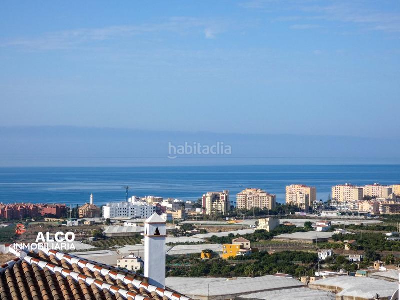 Foto ed98ce71-0660-46fd-8b4c-cad90a51afc8. Chalet avec parking piscine dans Torrox park Torrox