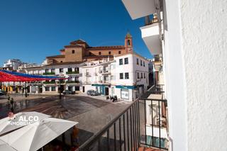Appartement à Torrox Pueblo. Título excepcional piso de 118m en el corazón de la plaza de tor