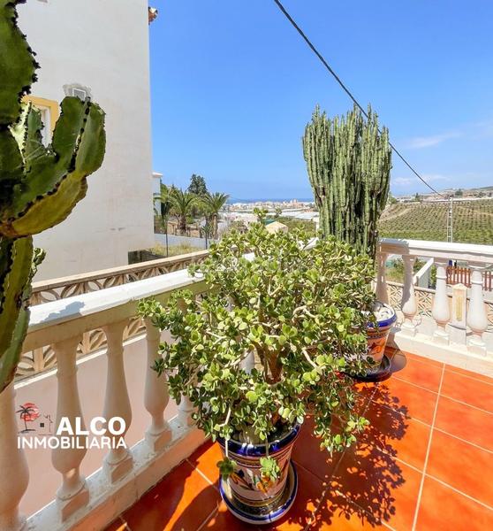 Foto 5d582175-09a5-416a-8e28-f2cc9ea62420. Xalet amb aparcament piscina a Urbanización Santa Rosa Torrox