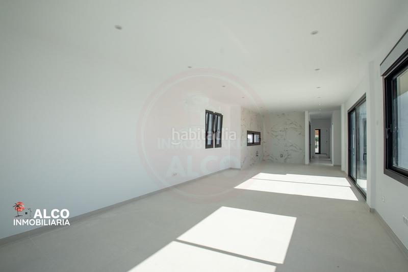 Foto 7cee28de-19bc-4a31-ba0a-665e5acf040a. Chalet avec parking piscine dans Torrox park Torrox