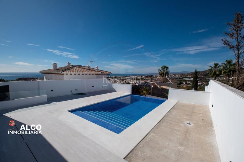 Foto 87ca36dd-da22-40a4-9eef-ac78fa2f448d. Chalet avec parking piscine dans Torrox park Torrox