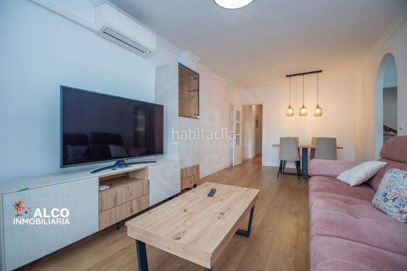 Foto 3fb29f0e-0e2a-4331-9f00-2a050ab3508a. Flat with heating parking in Torrox pueblo Torrox