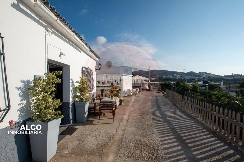 Foto c646eaf8-4882-4aa2-a3f5-cf6e017821a4. Location maison avec parking dans Urbanización Santa Rosa Torrox