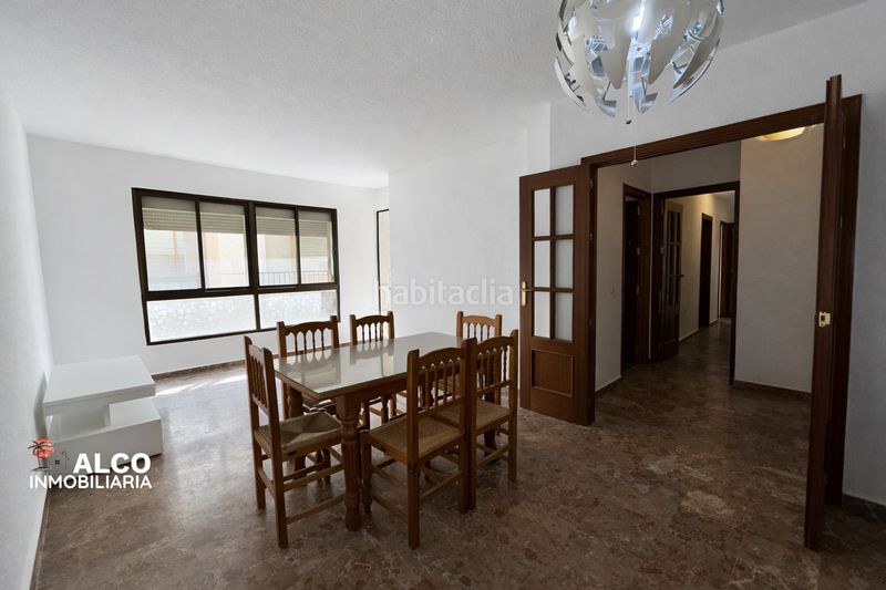 Foto 15d1fd52-9a5e-4b96-8ec8-85af43948eb3. Pis a Caleta de Velez