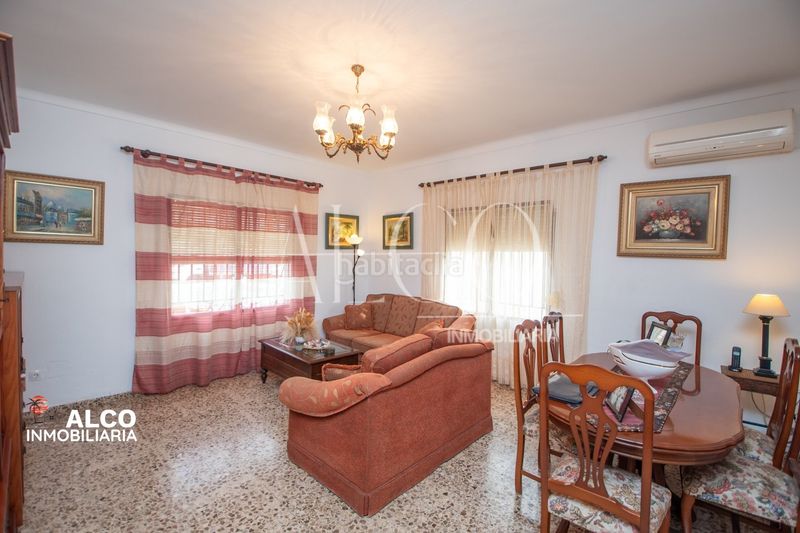 Foto 27638436-8d5f-44e6-a3d7-f021e7edcee4. Xalet amb aparcament a Laguna Beach Torrox