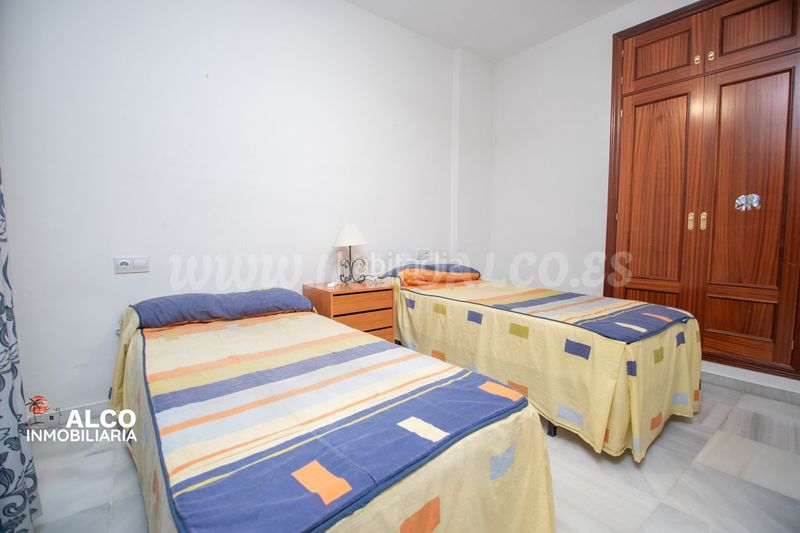 Foto 564e83f9-23f2-4573-8394-8ea0b82349c7. Dúplex amb aparcament piscina a Urbanización Santa Rosa Torrox