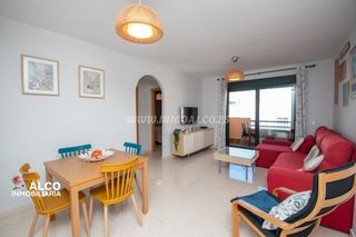 Appartement  Almirante carranza 21. Vivienda con licencia turística a 200 metros de la playa en nerj