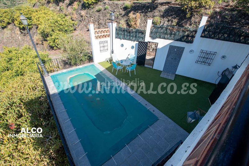 Foto 045f34b7-5422-479e-aa91-3a8a63dc32d1. Xalet amb piscina a Torrox pueblo Torrox