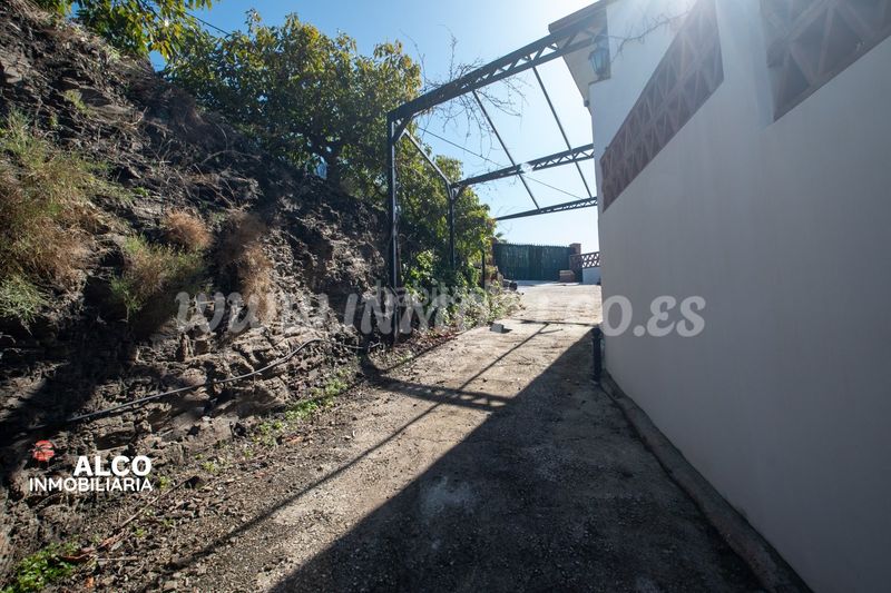 Foto 49146de0-00e2-4f38-a675-a02f2b3e2aad. Xalet amb piscina a Torrox pueblo Torrox