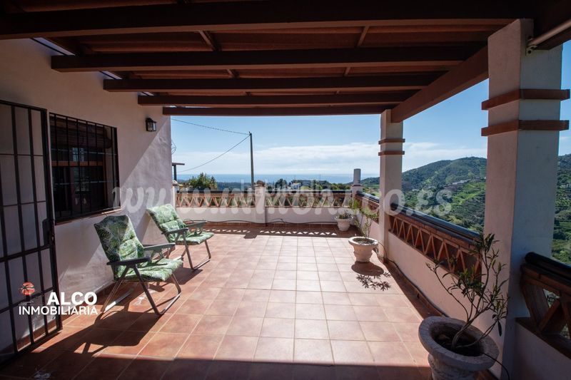 Foto 6df0a301-9b60-4dc8-8a90-51d22094d252. Xalet amb piscina a Torrox pueblo Torrox