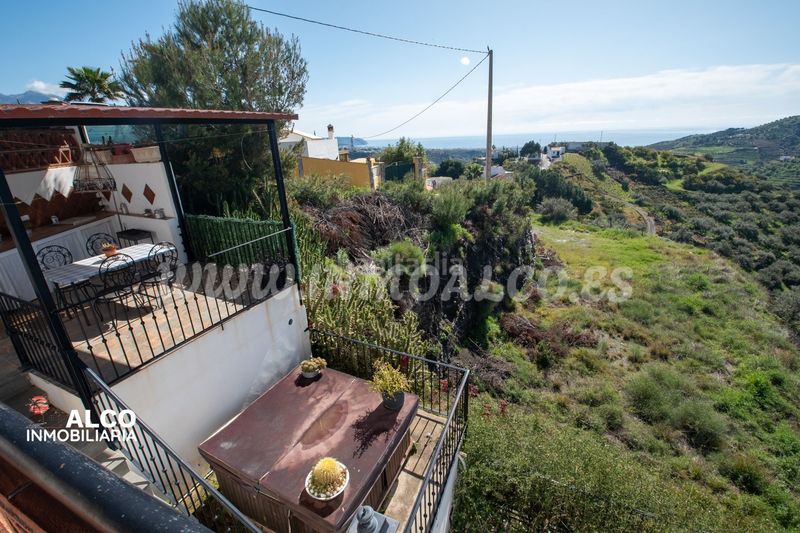 Foto 8e04d838-d4c5-4b8a-8fd6-7a6fe9057e04. Xalet amb piscina a Torrox pueblo Torrox