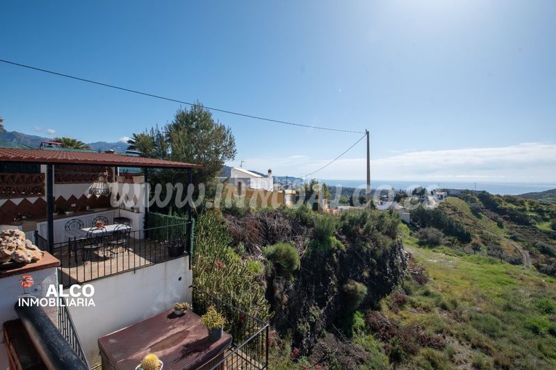 Foto a55f859d-8e09-445f-98e0-a0aa4edcf8f3. Xalet amb piscina a Torrox pueblo Torrox