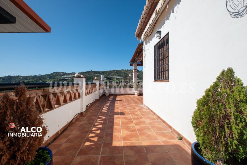 Foto fb4f9590-d2db-4e32-a016-524734e90921. Xalet amb piscina a Torrox pueblo Torrox