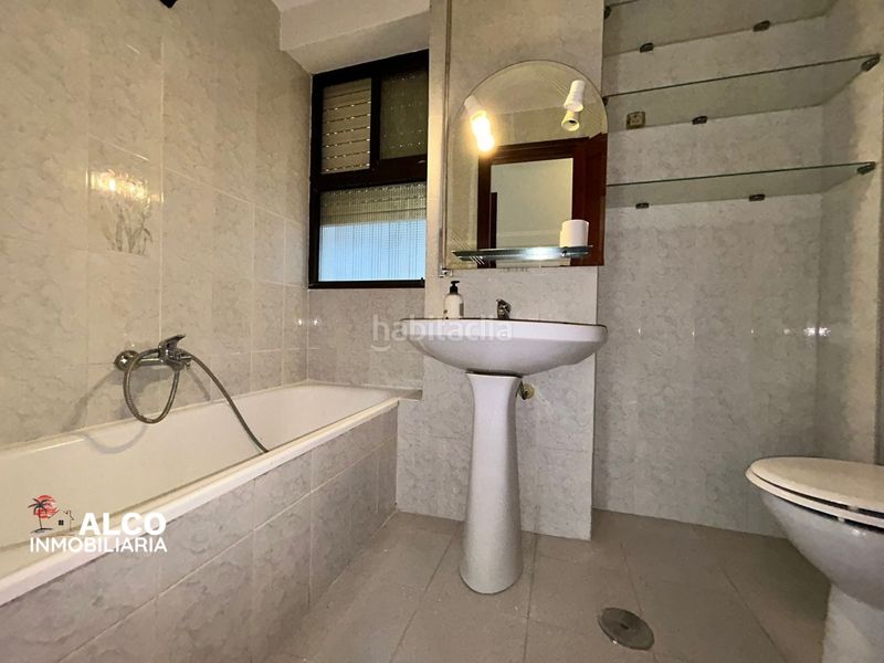 Foto 87e6244b-074c-4413-b72f-7170e61ca27b. Pis a Caleta de Velez