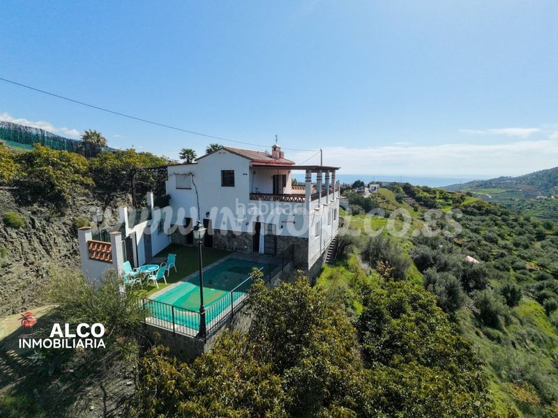 Foto 1ca67d73-e8f0-4d65-a32f-4de021321e3b. Chalet avec piscine dans Torrox pueblo Torrox