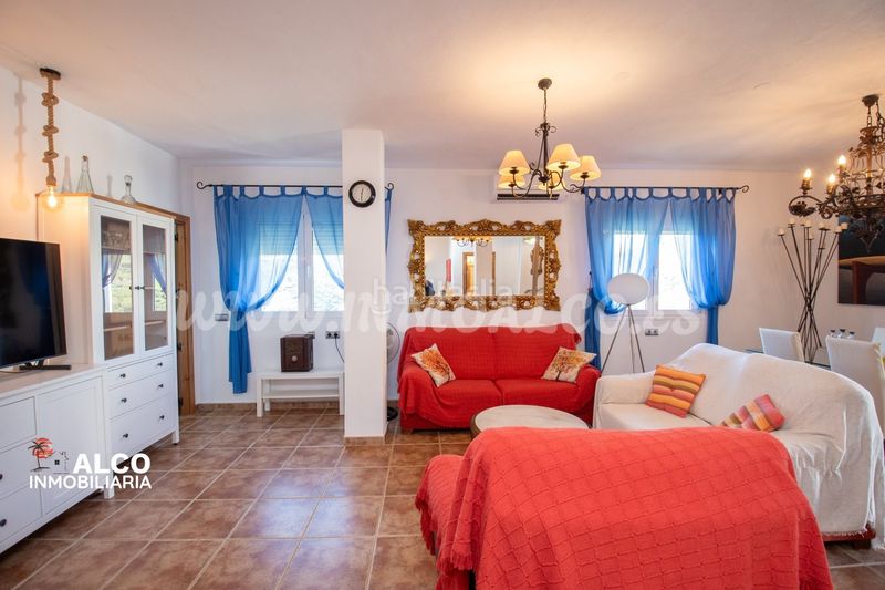 Foto 49205313-e56c-4689-83fb-6106799968d2. Chalet avec piscine dans Torrox pueblo Torrox