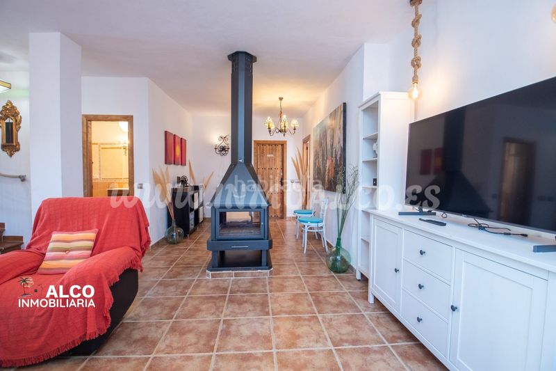 Foto 5c915d43-e5d2-405b-8ed1-4506b27dde25. Chalet avec piscine dans Torrox pueblo Torrox