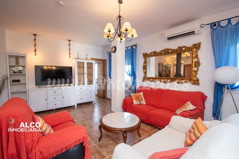 Foto 7d4ab287-7e14-4f00-bfd0-d7fddd04a352. Chalet avec piscine dans Torrox pueblo Torrox